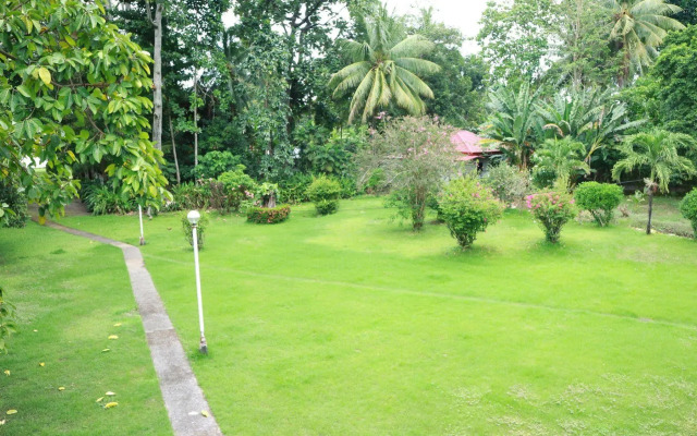 Cabua-an Beach Resort - Hostel