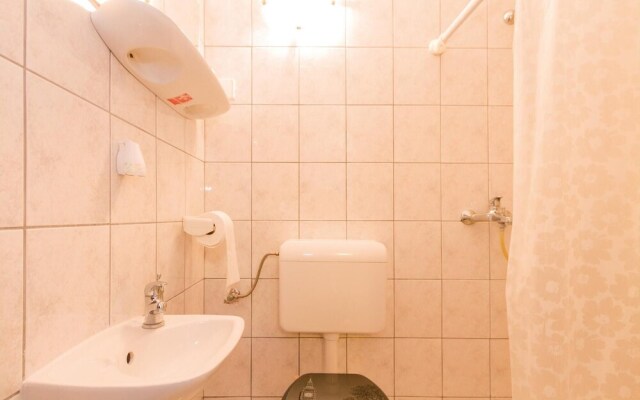 Amazing Apartment in Vodnjan With 3 Bedrooms