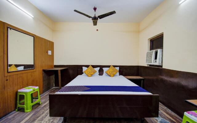Dear Hotel by OYO Rooms