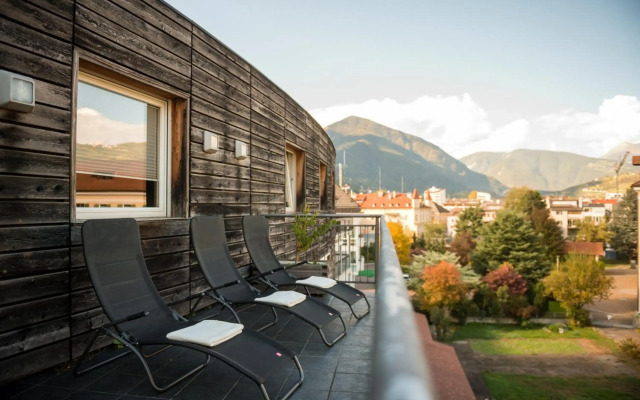 Hotel KRONE - eat, drink, stay