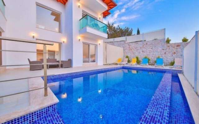 Kas 3 Bedrooms Villa With Private Pool