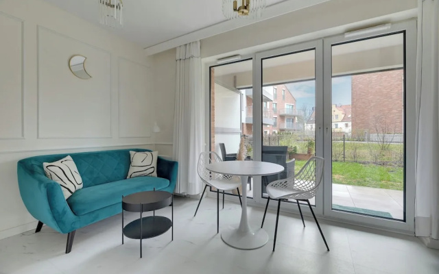 Sunny Garden by Grand Apartments