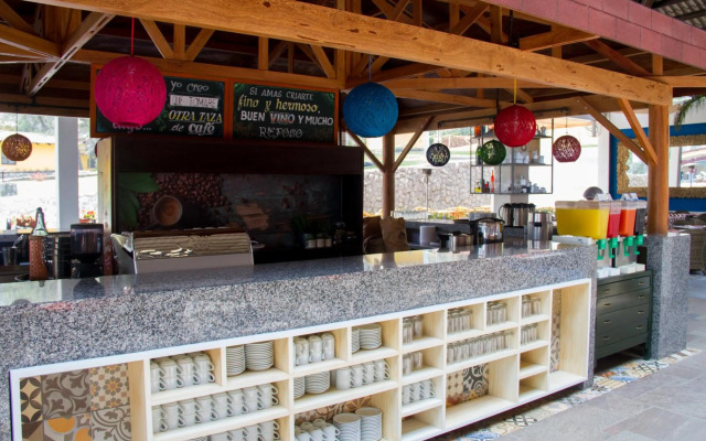 Decameron El Pueblo