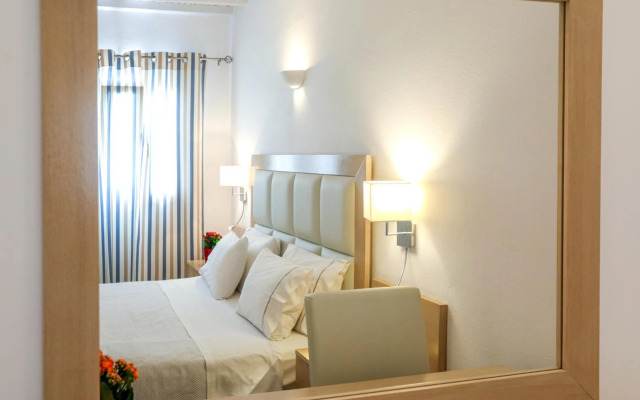 Petinaros Hotel