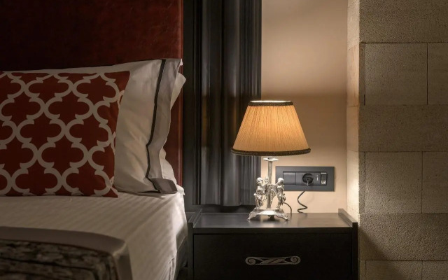 Grand Master Suite