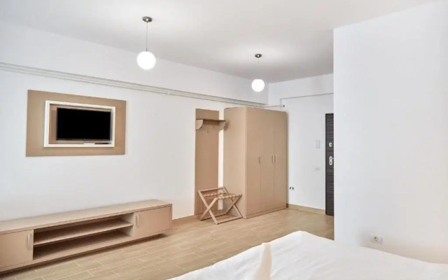 Excelsior Apartments 2