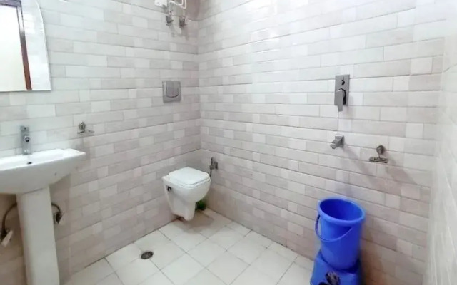 XooStays Amayra Inn Bhagsunag