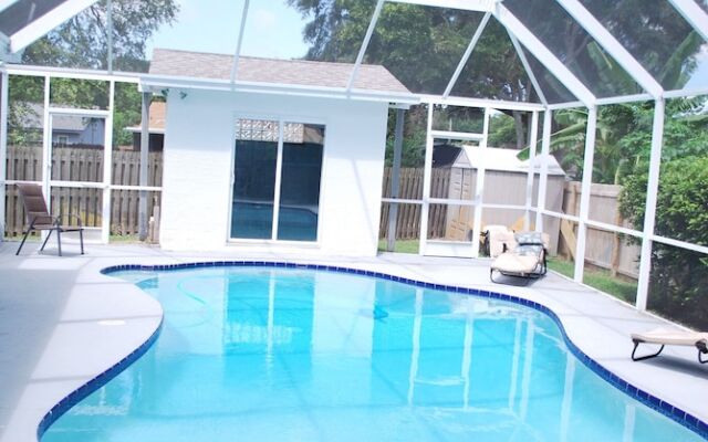 Luxury Vacation Villa with Heated Pool