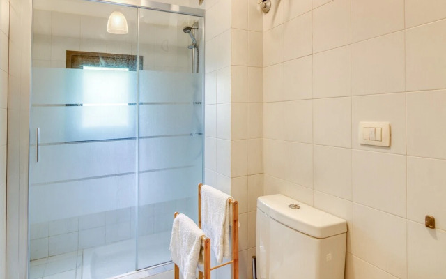 Mithos House few min From sea