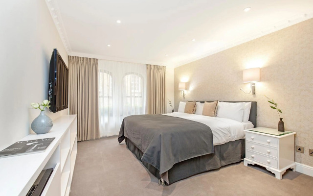Mayfair House