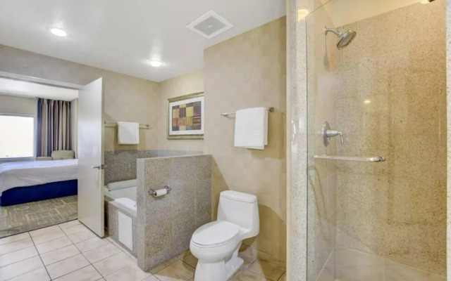 Platinum Suites Hotel and Spa