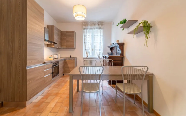 Autumn Apartment by Wonderful Italy