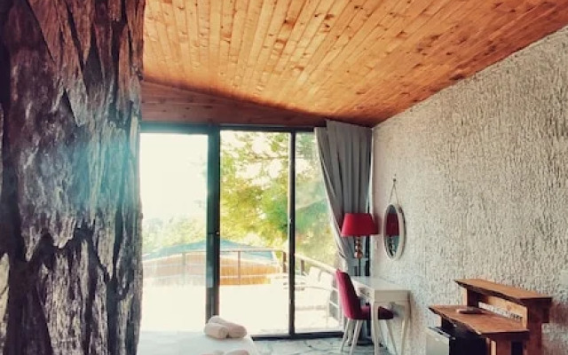 Rocas Roja Camping