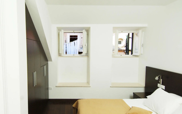 Celenga Apartments with free offsite parking