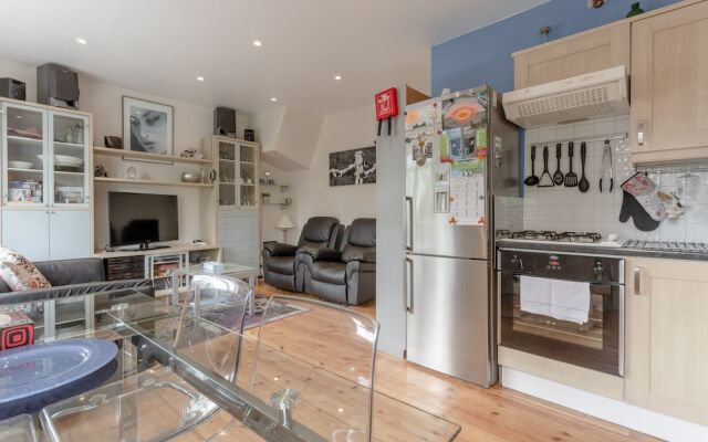 Spacious 2 Bedroom Flat In Acton