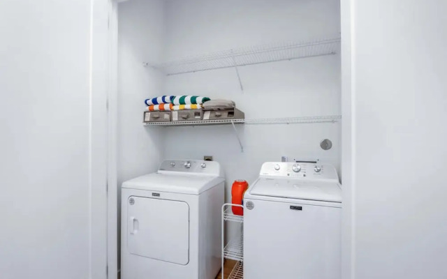 Pure Texas Poolside Oasis Steps to Entertainment