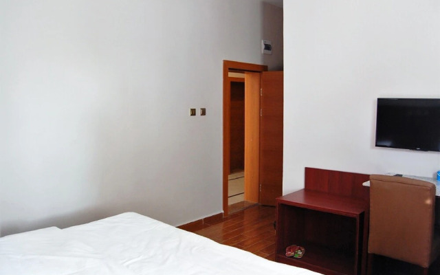 R & K Guest Palace