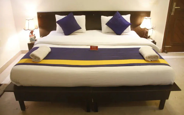 Oyo Rooms Noida City Centre 208