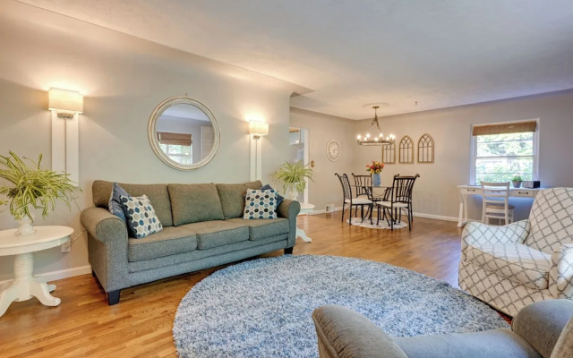 Pet-friendly Michigan Escape w/ Patio & Gas Grill!