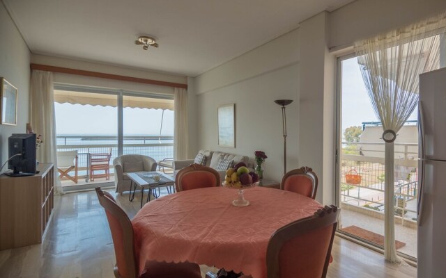 Seafront Apartment Grace