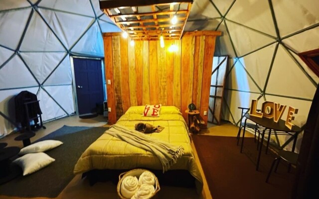 Poas Volcano Observatory Lodge & Glamping