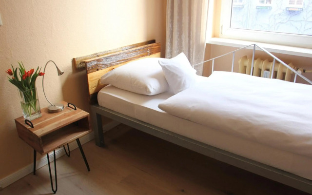 ArtHotel Connection