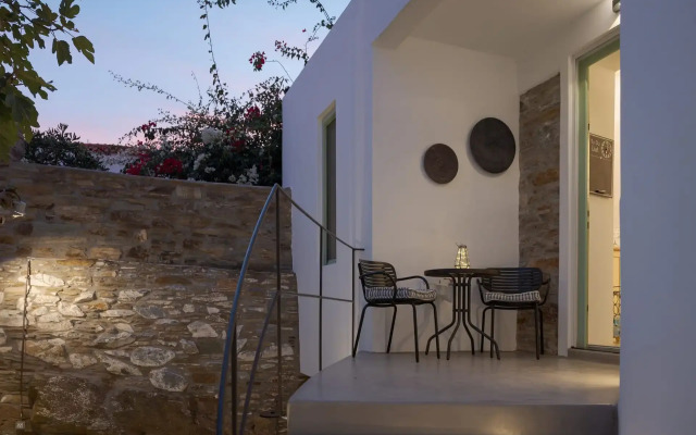 Porto Sereno Andros Suites