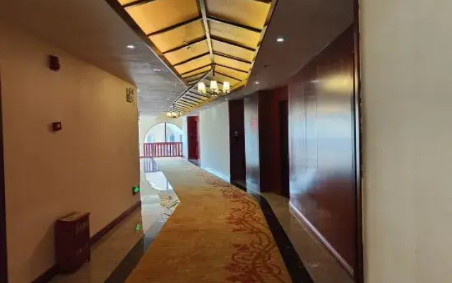 Xingyue Garden Hotel (Qingzhen Vocational Education City)