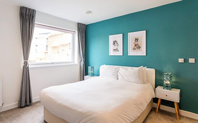 Quiet and Spacious Four Bedroom House
