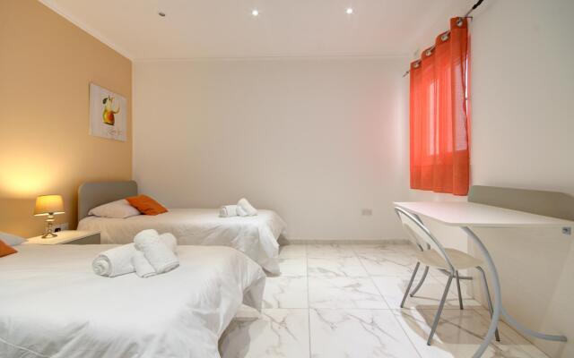 ★ Enjoy Beach & Sea Views in a Modern 3 BR APT ★