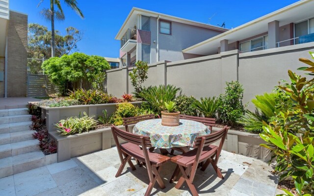 Ronald Avenue, Unit 2/36