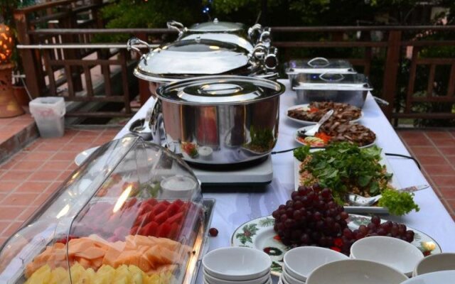 Payavee Vinery Resort