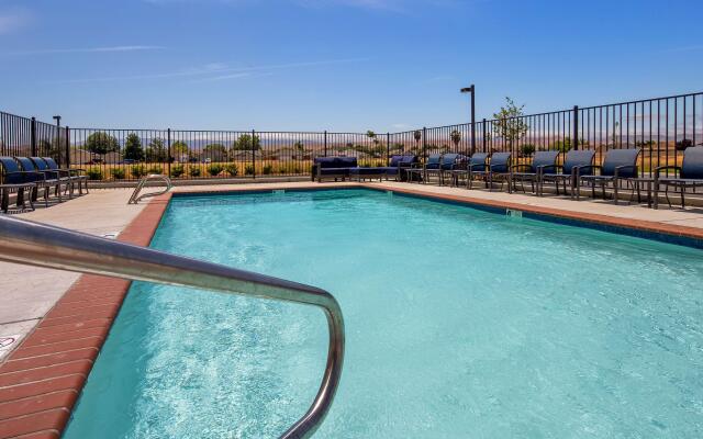 Best Western Plus West Covina Inn