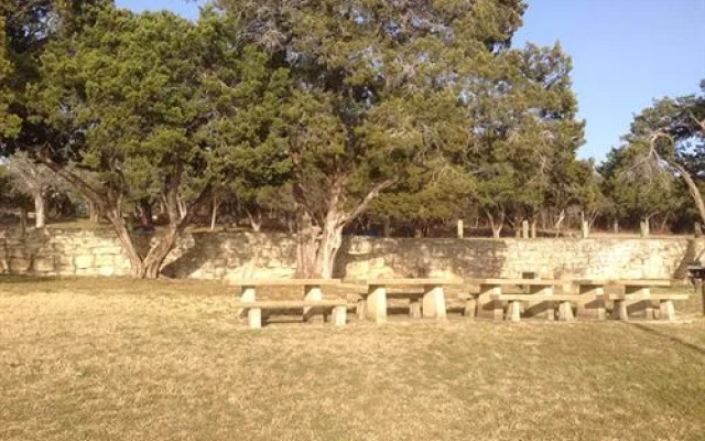 American Inn & RV Park