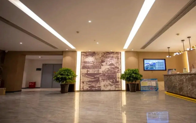 Fangyuan Business Hotel (Neixiang Nanyang)