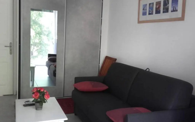 Port Vauban appartement F3 refait à neuf