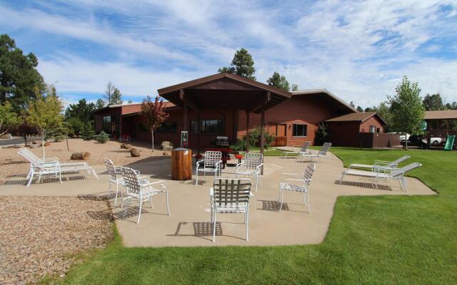 Roundhouse Resort