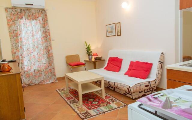 Apartments Nika Volme
