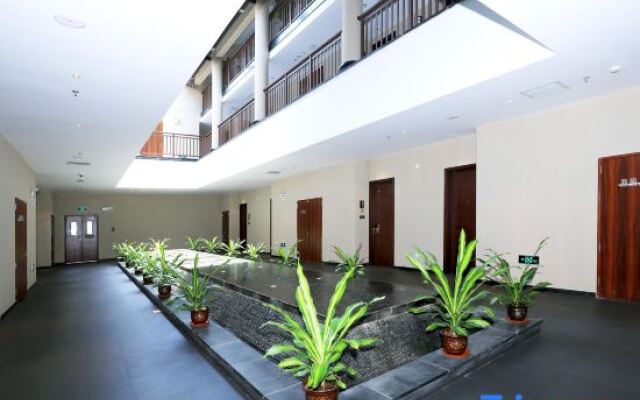 Yipin Yunjing Resort Hotel