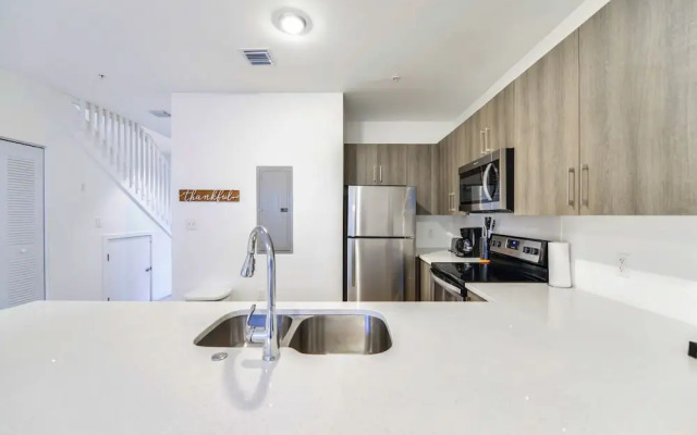 Stylish Townhouses by Design District