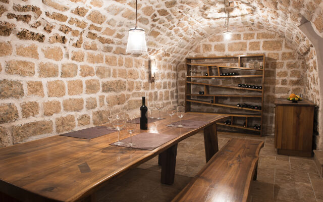 Villa Mirabilis, stunning superior villa, Dubrovnik Old Town