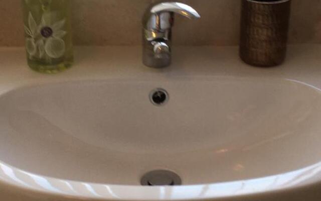 Belesme, Private Annex