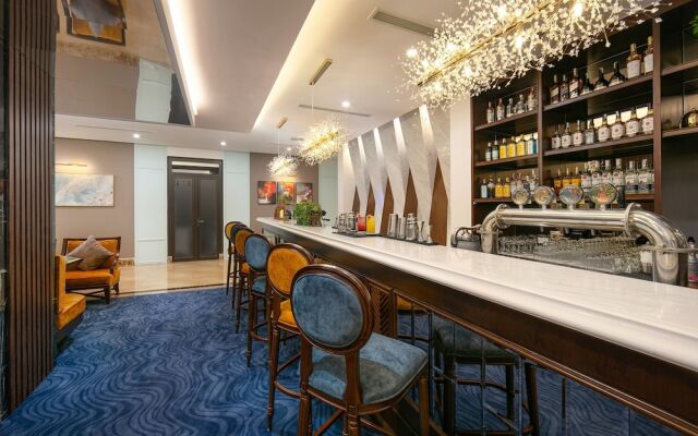 Gloud Hotel