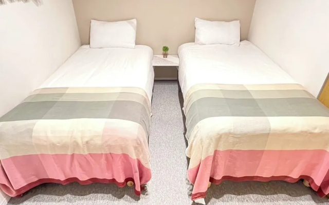YM Hotel-Sugamo – Guest Rooms – Tokyo