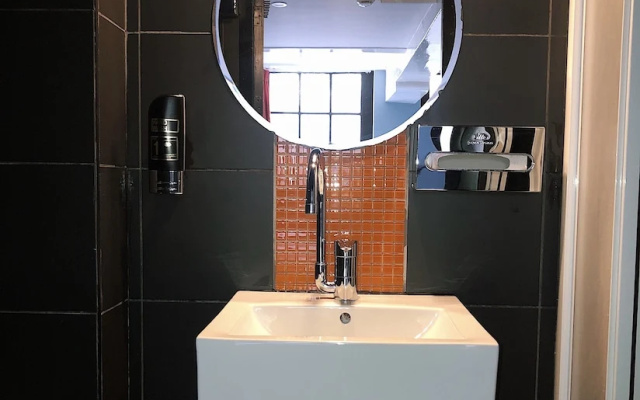 Heart Of Amsterdam - Hostel