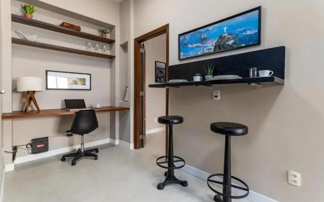 Quarto no Posto 6 em Copacabana