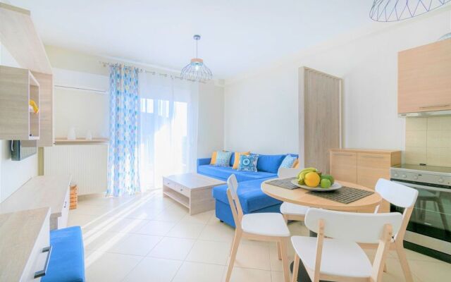 Neos Marmaras Family Suite