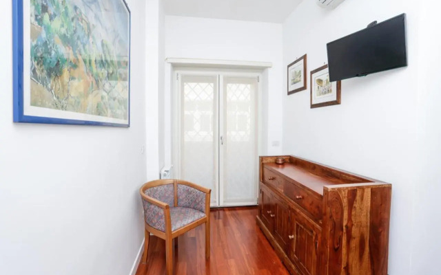 St. Peter Terrace Apartment