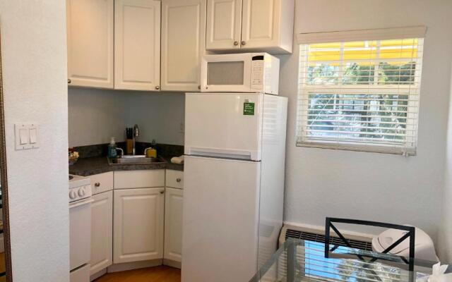 Sabal Palms Inn