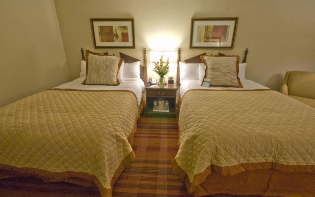 Exton Hotel & Conference Center